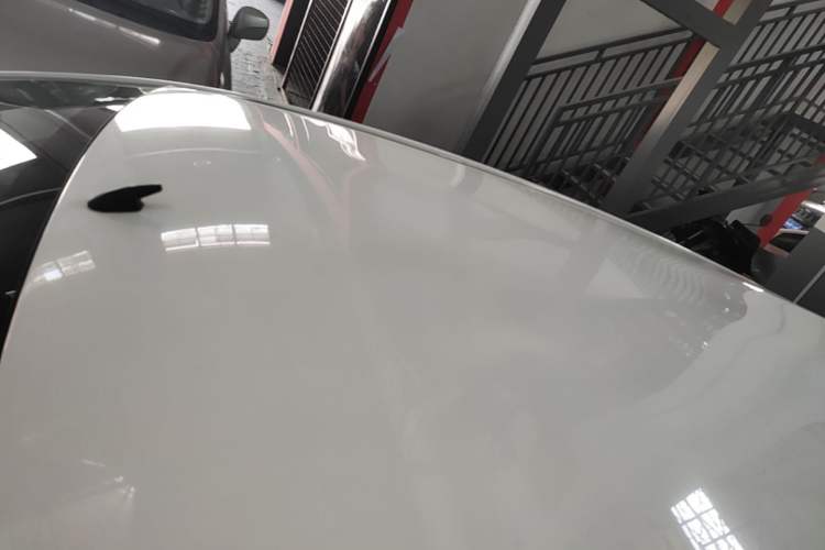 Used Toyota YARiS L Zhi Xuan 2015 1.5E Automatic Charm Edition Roof