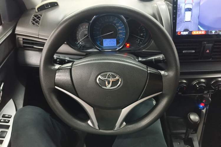 Used Toyota YARiS L Zhi Xuan 2015 1.5E Automatic Charm Edition Steering Wheel