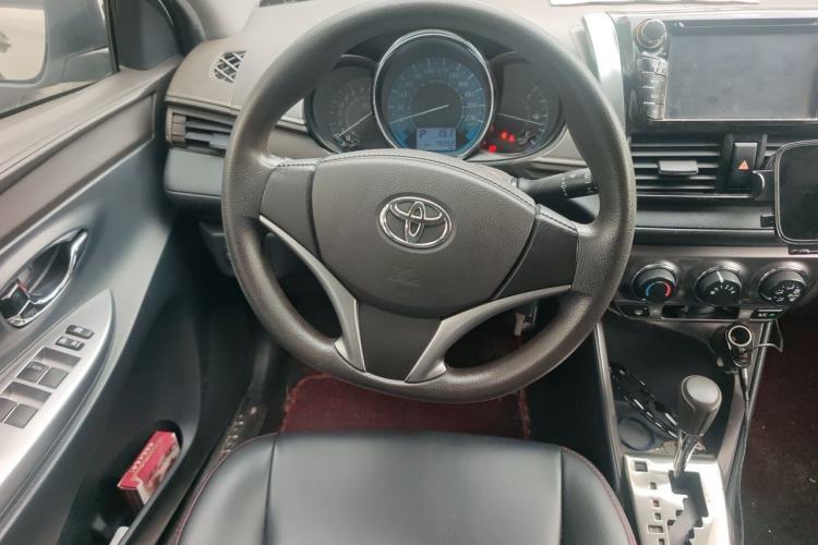 Used Toyota YARiS L Zhi Xuan 2015 1.5E Automatic Charm Edition Steering Wheel
