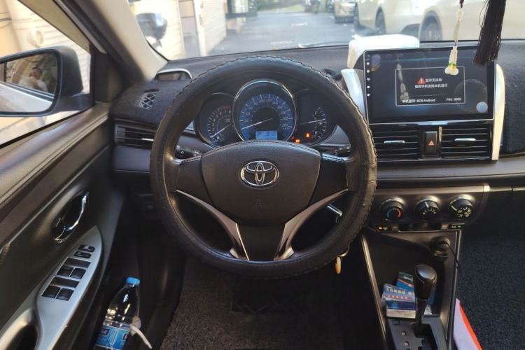 Used Toyota YARiS L Zhi Xuan 2015 1.5E Automatic Charm Edition Steering Wheel