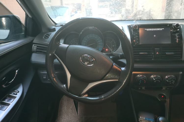 Used Toyota YARiS L Zhi Xuan 2015 1.5E Automatic Charm Edition Steering Wheel