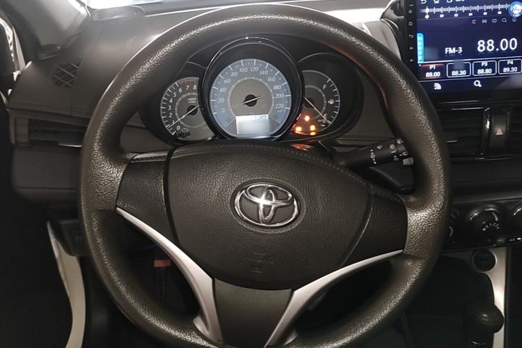 Used Toyota YARiS L Zhi Xuan 2015 1.5E Automatic Charm Edition Steering Wheel