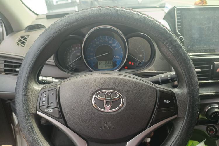 Used Toyota YARiS L Zhi Xuan 2015 1.5E Automatic Charm Edition Steering Wheel