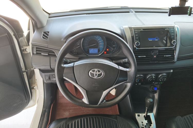 Used Toyota YARiS L Zhi Xuan 2015 1.5E Automatic Charm Edition Steering Wheel