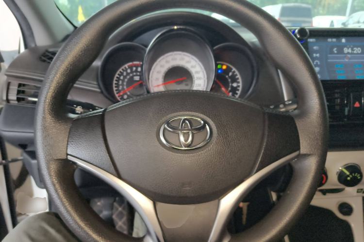 Used Toyota YARiS L Zhi Xuan 2015 1.5G Manual Xuan Dong Sunroof Special Edition Steering Wheel