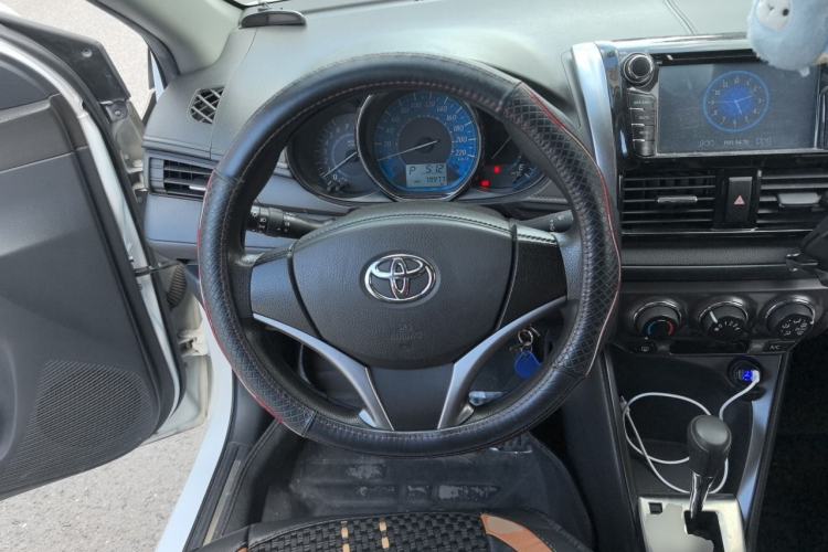 Used Toyota YARiS L Zhi Xuan 2015 1.5E Automatic Charm Edition Steering Wheel
