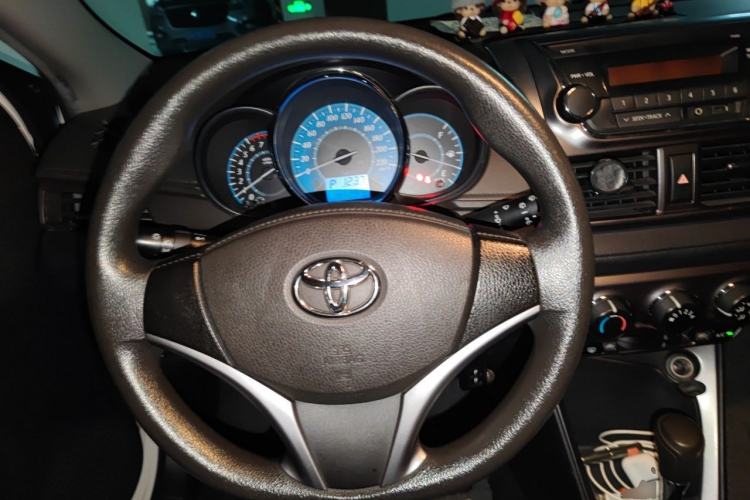 Used Toyota YARiS L Zhi Xuan 2015 1.5E Automatic Charm Edition Steering Wheel