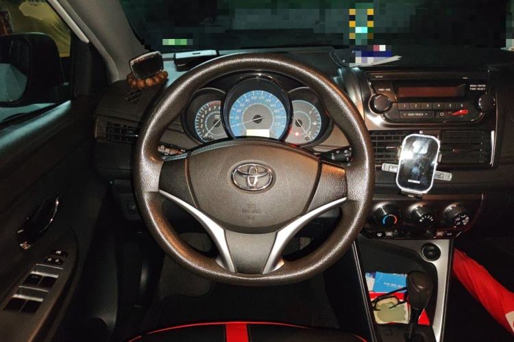 Used Toyota YARiS L Zhi Xuan 2015 1.5E Automatic Charm Edition Steering Wheel