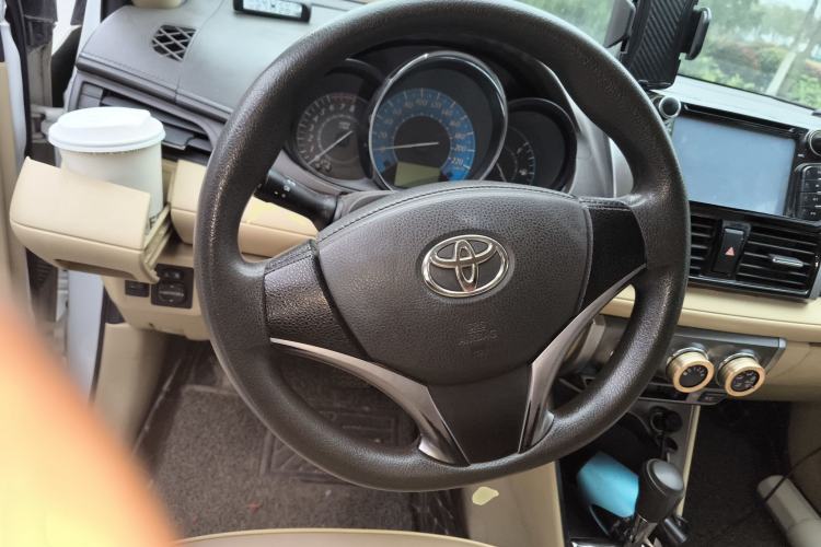 Used Toyota YARiS L Zhi Xuan 2015 1.5E Automatic Charm Edition Steering Wheel