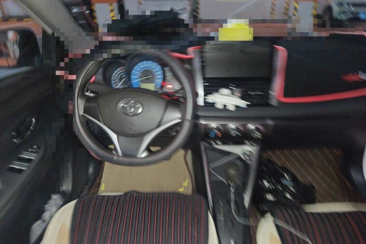 Used Toyota YARiS L Zhi Xuan 2015 1.5E Automatic Charm Edition Steering Wheel