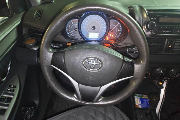 Used Toyota YARiS L Zhi Xuan 2015 1.5E Automatic Charm Edition Steering Wheel