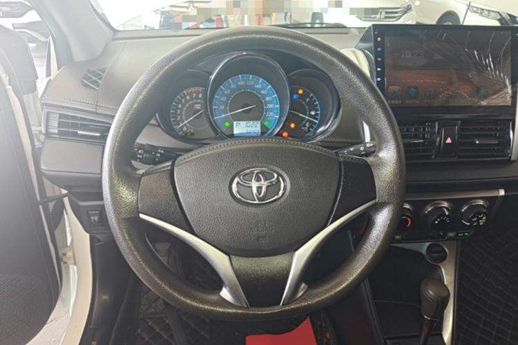 Used Toyota YARiS L Zhi Xuan 2015 1.5E Automatic Charm Edition Steering Wheel