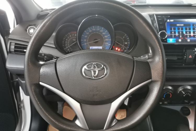Used Toyota YARiS L Zhi Xuan 2015 1.5E Automatic Charm Edition Steering Wheel
