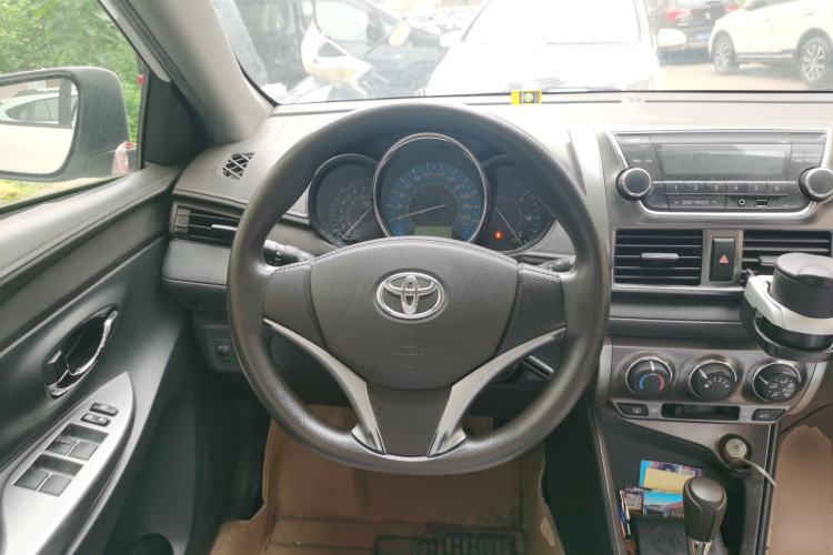 Used Toyota YARiS L Zhi Xuan 2015 1.5E Automatic Charm Edition Steering Wheel