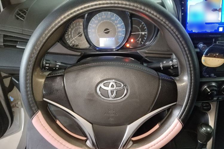 Used Toyota YARiS L Zhi Xuan 2015 1.5E Automatic Charm Edition Steering Wheel