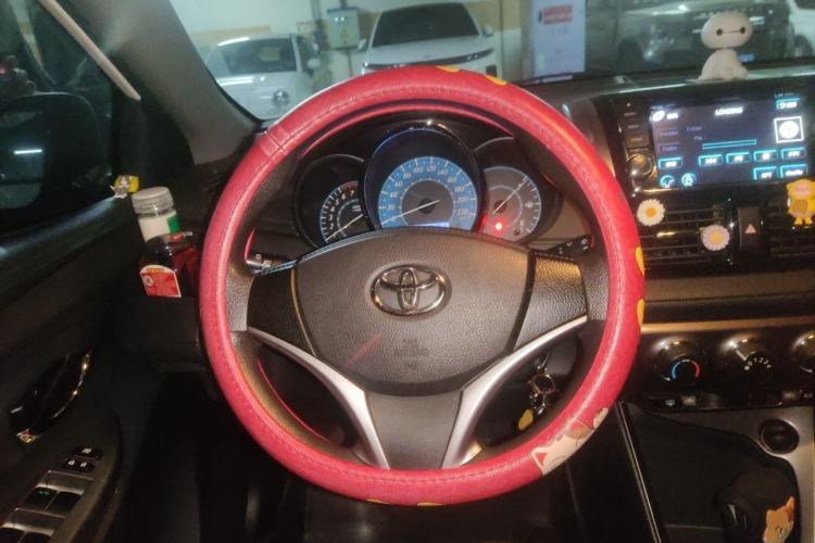 Used Toyota YARiS L Zhi Xuan 2015 1.5E Automatic Charm Edition Steering Wheel