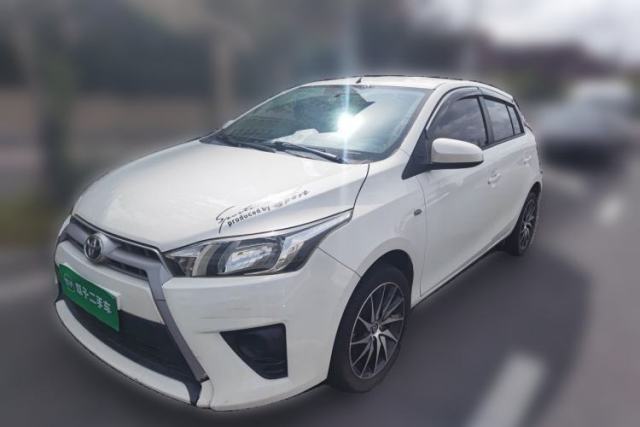 Ojetý Toyota YARiS L Zhi Xuan 2015 1.5E Automatic Charm Edition