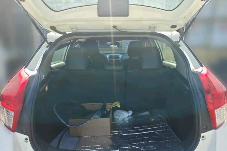 Used Toyota YARiS L Zhi Xuan 2015 1.5G Automatic Xuan Dong Sunroof Special Edition Trunk