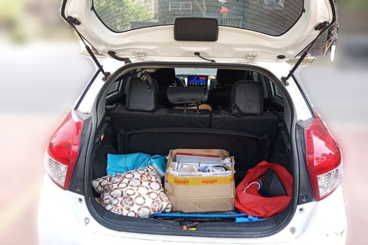 Used Toyota YARiS L Zhi Xuan 2015 1.5G Automatic Xuan Dong Sunroof Special Edition Trunk