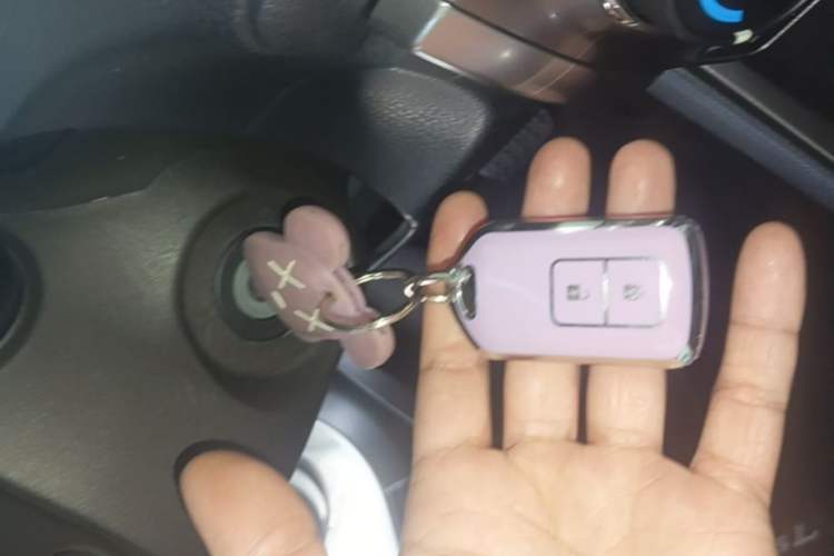 Used Toyota YARiS L Zhi Xuan 2015 1.5E Automatic Charm Edition Vehicle Key