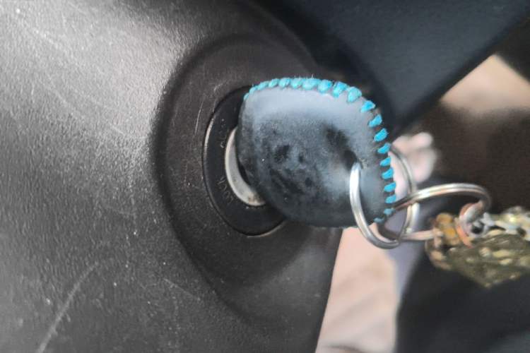 Used Toyota YARiS L Zhi Xuan 2015 1.5E Automatic Charm Edition Vehicle Key