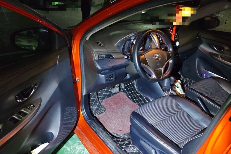 Used Toyota YARiS L Zhi Xuan 2015 1.5G Automatic Orange Limited Edition Driver Seat