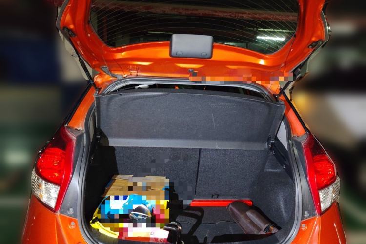 Used Toyota YARiS L Zhi Xuan 2015 1.5G Automatic Orange Limited Edition Trunk