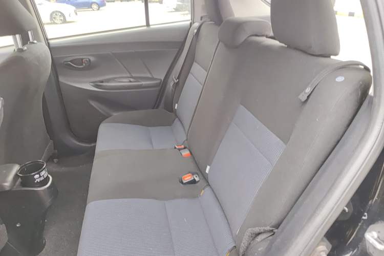 Used Toyota YARiS L Zhi Xuan 2016 Revised 1.5E CVT Charming Edition Interior 4