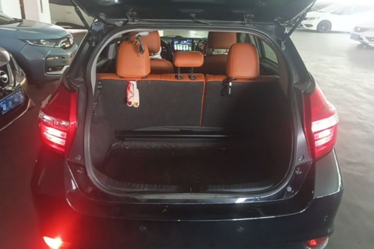 Used Toyota YARiS L Zhi Xuan 2016 Revised 1.5E CVT Charming Edition Trunk