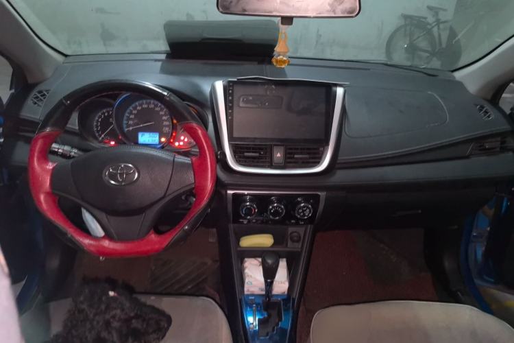 Used Toyota YARiS L Zhi Xuan 2016 Revised 1.5E CVT Charming Edition Center Console