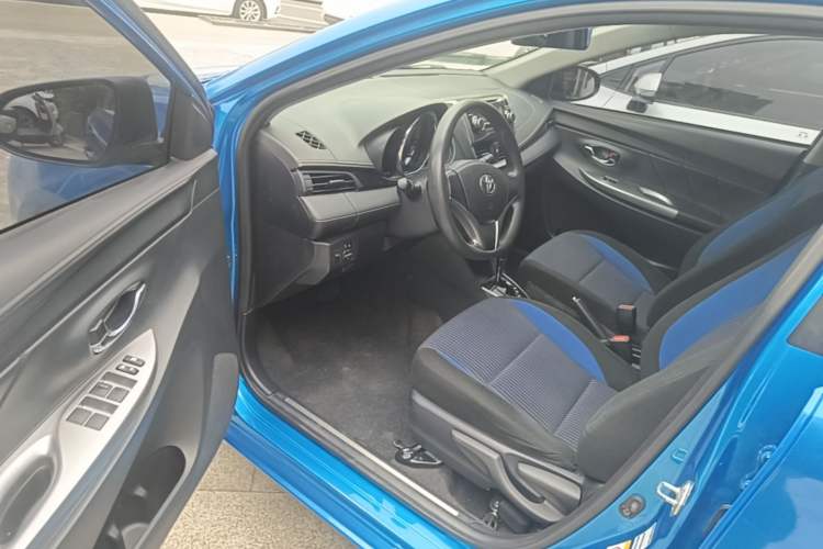 Used Toyota YARiS L Zhi Xuan 2016 Revised Version 1.5G CVT with Dynamic Sunroof Driver Seat