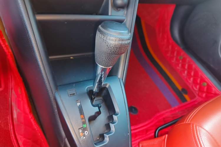 Used Toyota YARiS L Zhi Xuan 2016 Revised 1.5E CVT Charming Edition Gear Lever