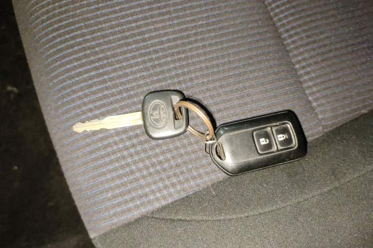 Used Toyota YARiS L Zhi Xuan 2016 Revised 1.5E CVT Charming Edition Interior 1