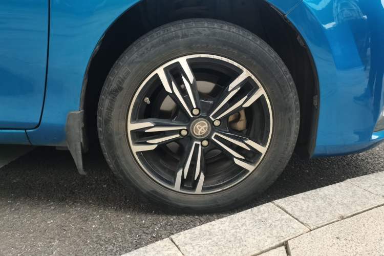 Used Toyota YARiS L Zhi Xuan 2016 Revised 1.5E CVT Charming Edition Right Front Wheel Hub