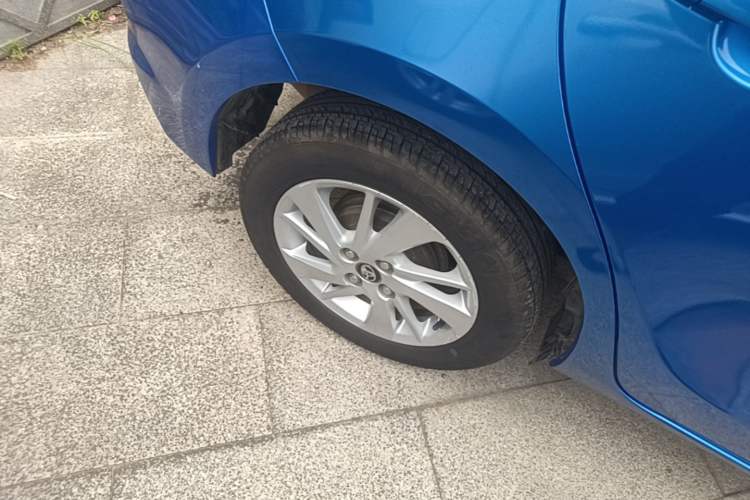 Used Toyota YARiS L Zhi Xuan 2016 Revised Version 1.5G CVT with Dynamic Sunroof Right Rear Wheel Hub