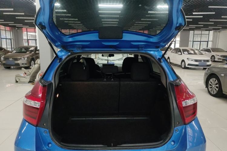 Used Toyota YARiS L Zhi Xuan 2016 Revised 1.5E CVT Charming Edition Trunk