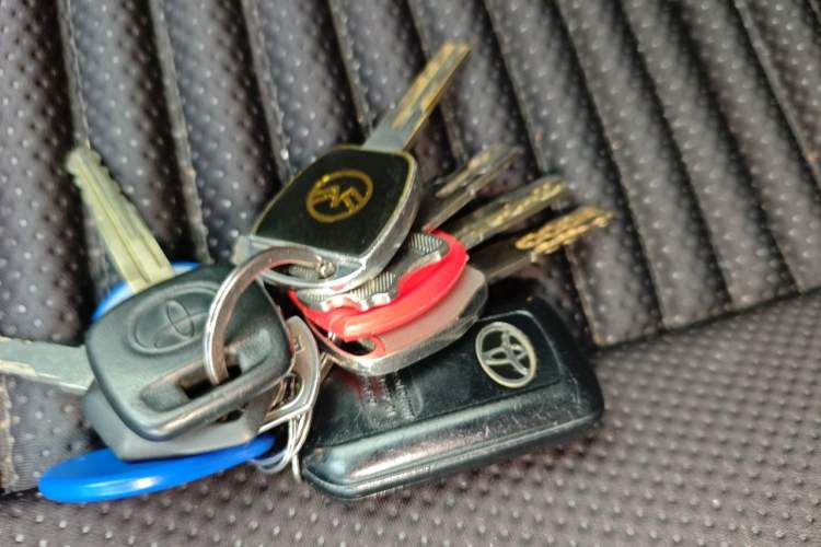 Used Toyota YARiS L Zhi Xuan 2016 Revised 1.5E CVT Charming Edition Vehicle Key