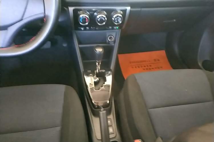 Used Toyota YARiS L Zhi Xuan 2016 Revised 1.5E CVT Charming Edition Gear Lever