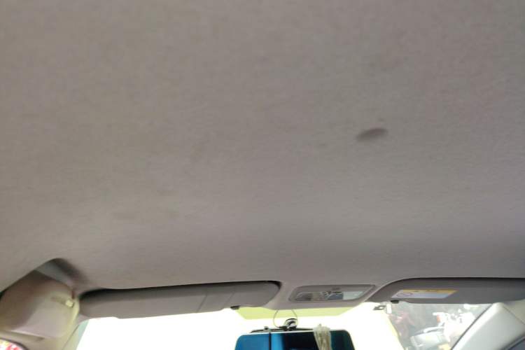 Used Toyota YARiS L Zhi Xuan 2016 Revised 1.5E CVT Charming Edition Headliner