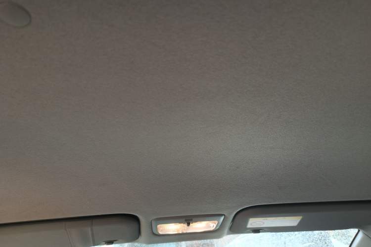 Used Toyota YARiS L Zhi Xuan 2016 Revised 1.5E CVT Charming Edition Headliner
