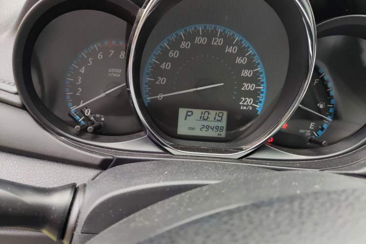 Used Toyota YARiS L Zhi Xuan 2016 Revised 1.5E CVT Charming Edition Odometer Close Up