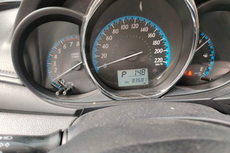 Used Toyota YARiS L Zhi Xuan 2016 Revised 1.5E CVT Charming Edition Odometer Close Up