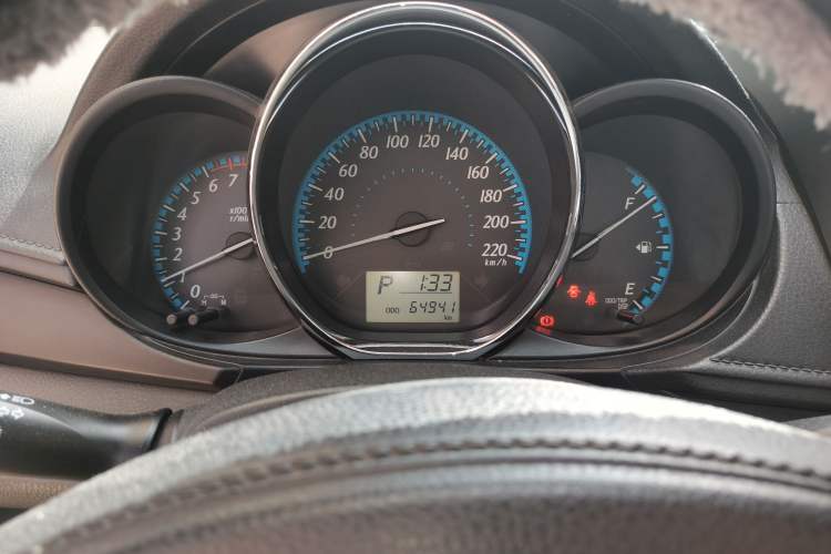 Used Toyota YARiS L Zhi Xuan 2016 Revised 1.5E CVT Charming Edition Odometer Close Up