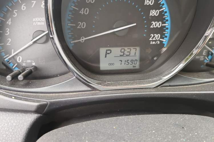 Used Toyota YARiS L Zhi Xuan 2016 Revised 1.5E CVT Charming Edition Odometer Close Up