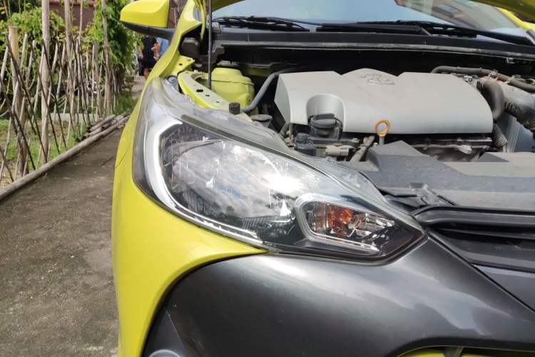 Used Toyota YARiS L Zhi Xuan 2016 Revised 1.5E CVT Charming Edition Right Front Headlight