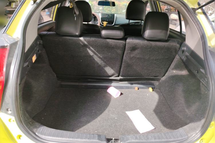 Used Toyota YARiS L Zhi Xuan 2016 Revised 1.5E CVT Charming Edition Trunk