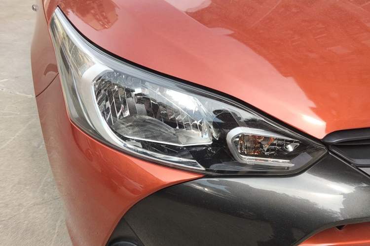 Used Toyota YARiS L Zhi Xuan 2016 Revised 1.5E CVT Charming Edition Right Front Headlight