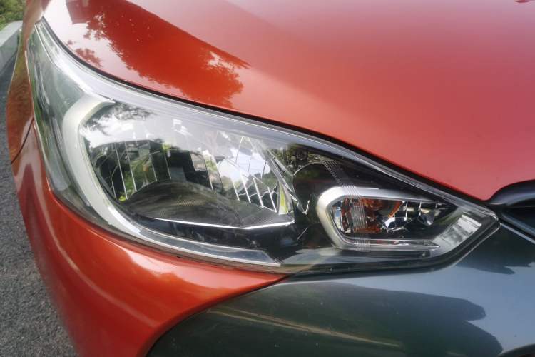 Used Toyota YARiS L Zhi Xuan 2016 Revised 1.5E CVT Charming Edition Right Front Headlight