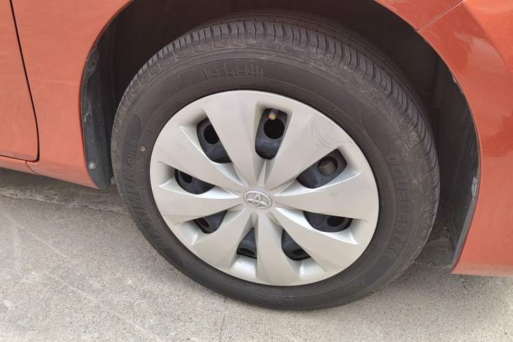 Used Toyota YARiS L Zhi Xuan 2016 Revised 1.5E CVT Charming Edition Right Front Wheel Hub