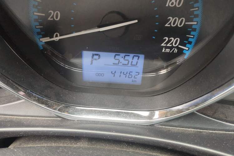 Used Toyota YARiS L Zhi Xuan 2016 Revised 1.5E CVT Charming Edition Odometer Close Up